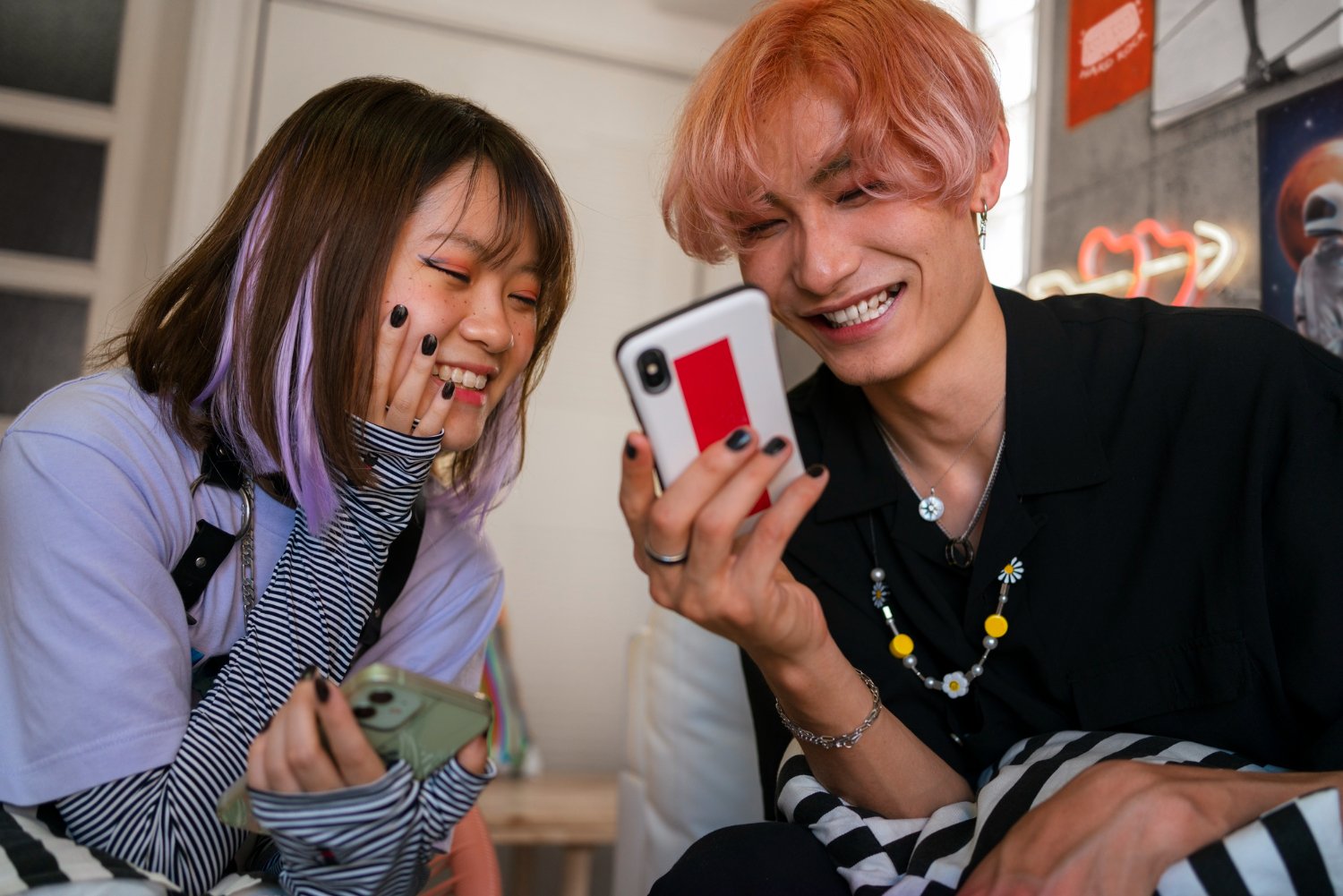 YouTube Shorts & IG Reels Lebih Canggih, Tapi Kenapa Gen Z Masih Betah di TikTok?